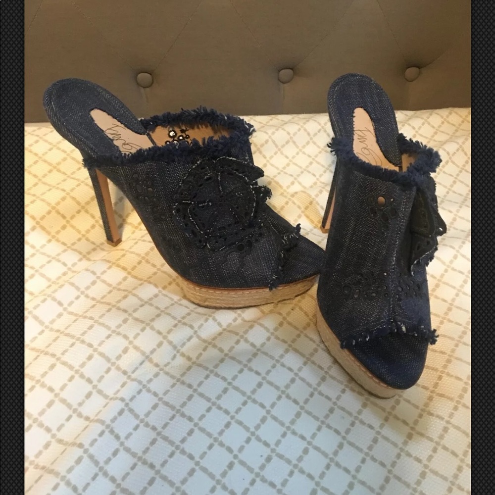 LE SILLA Sz EU 39 1/2 Sz 8 1/2 Denim Embroidered